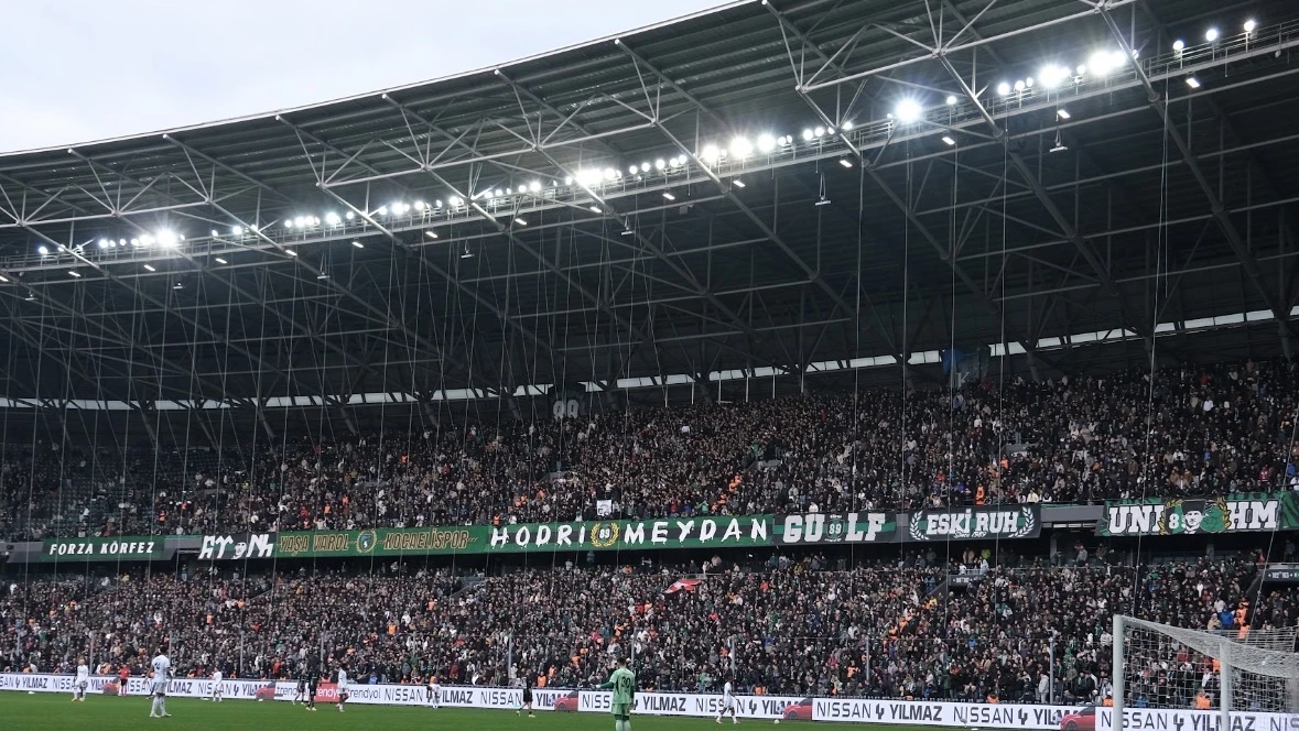 Kocaelispor taraftarlarından Hatayspor’a destek