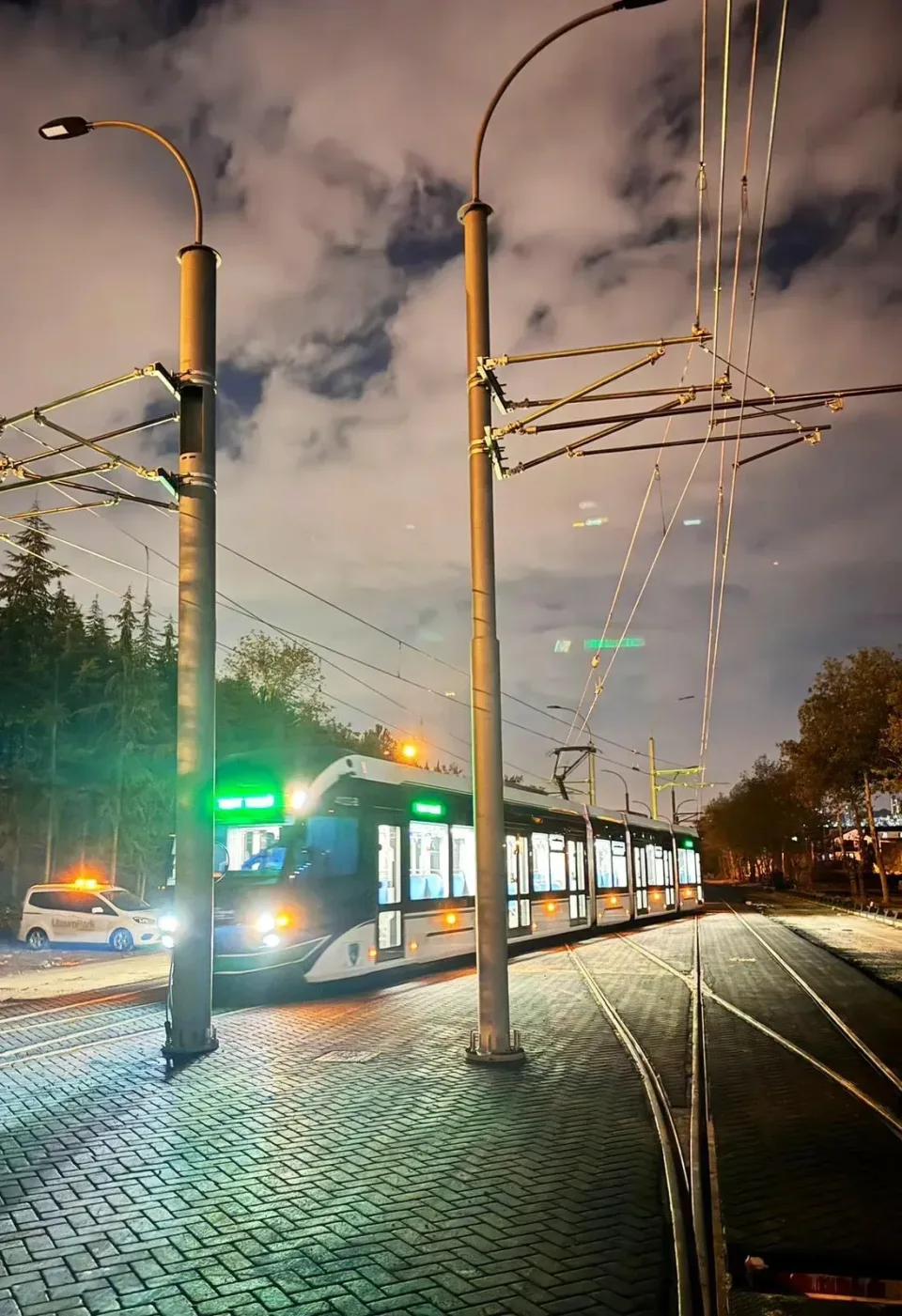 Tramvay stad’a ulaştı! Alikahya hattında testler başarıyla tamamlandı