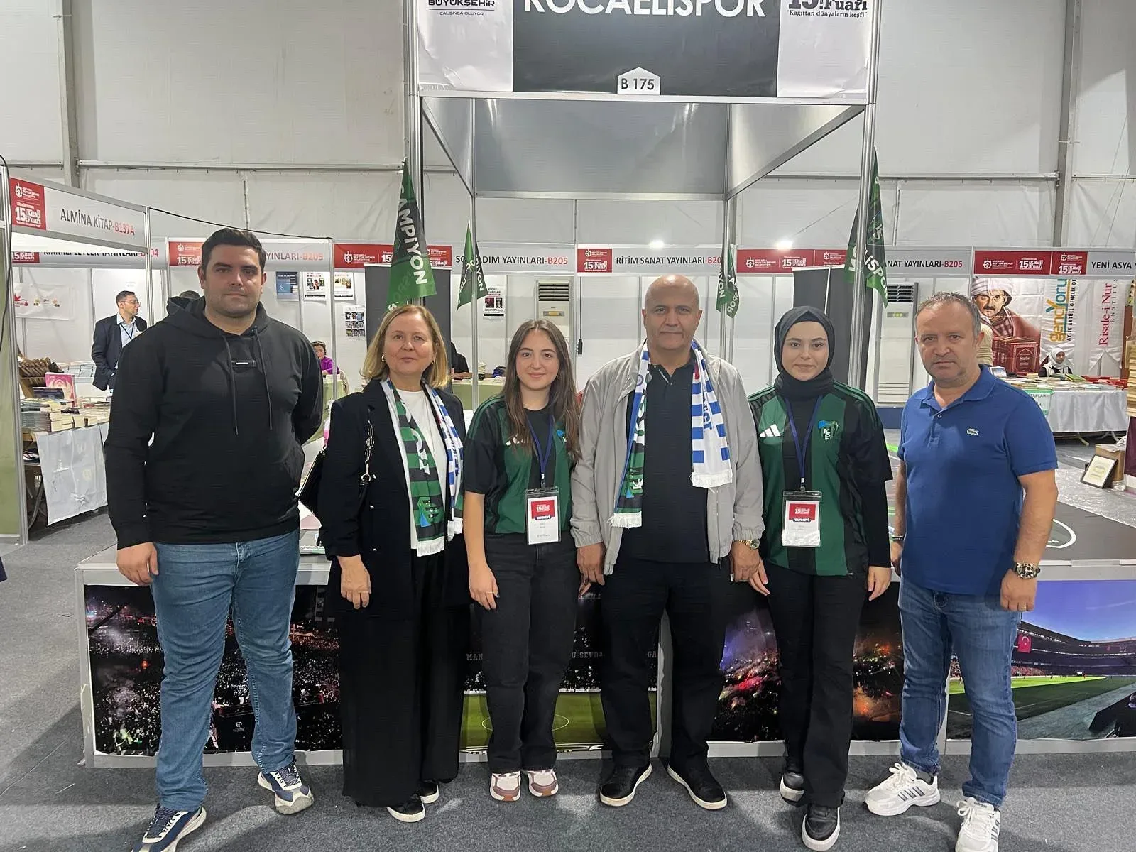 Başkan Durul, Kitap Fuarı’nda Kocaelispor standını ziyaret etti