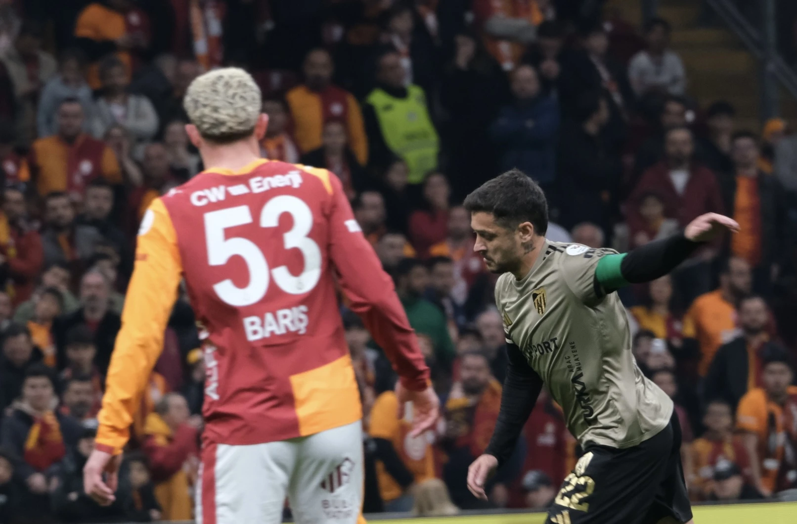 Sarı-kırmızılara karşı geçit yok