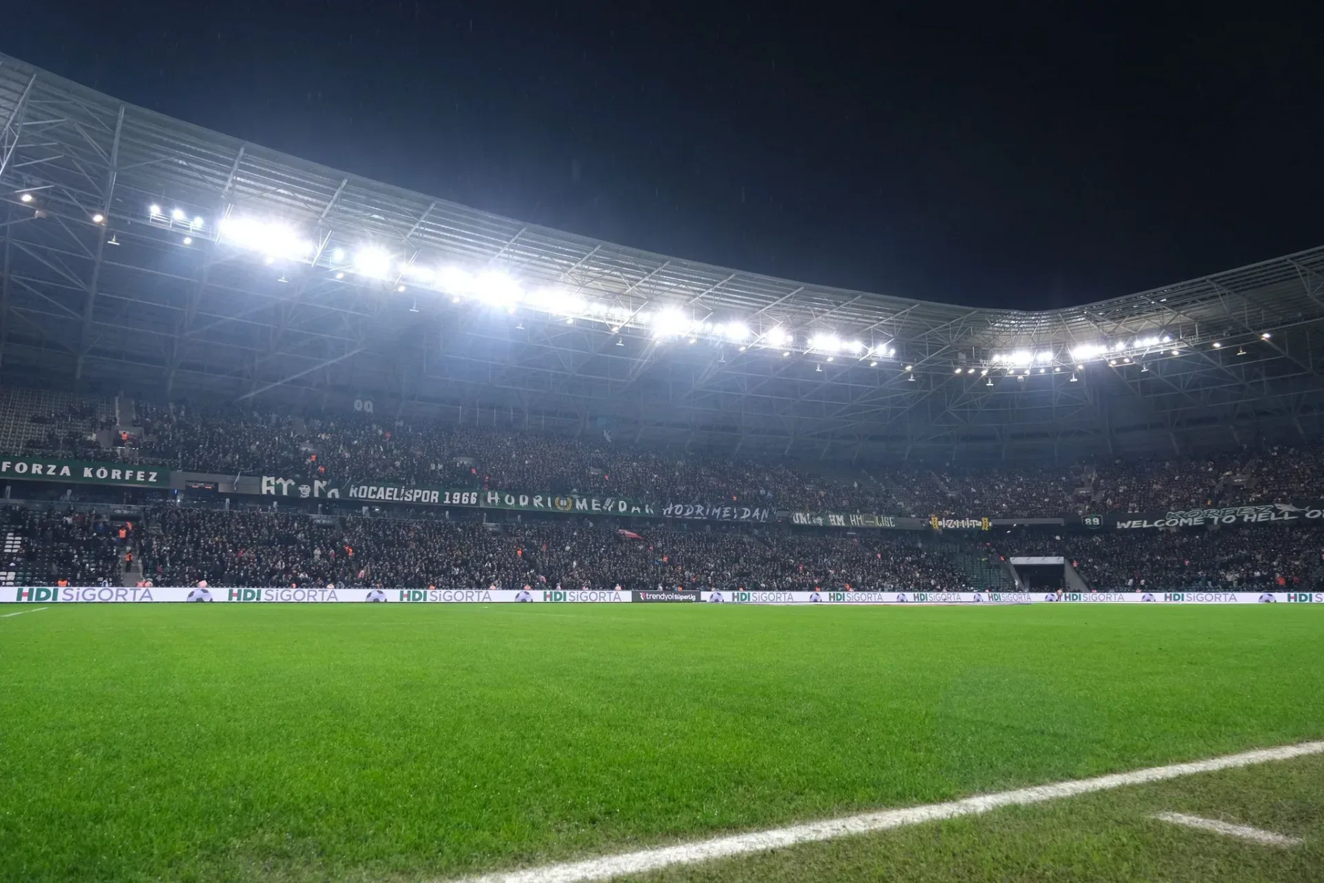 Kocaelispor evinde duvar ördü! Zirvenin hemen arkasında