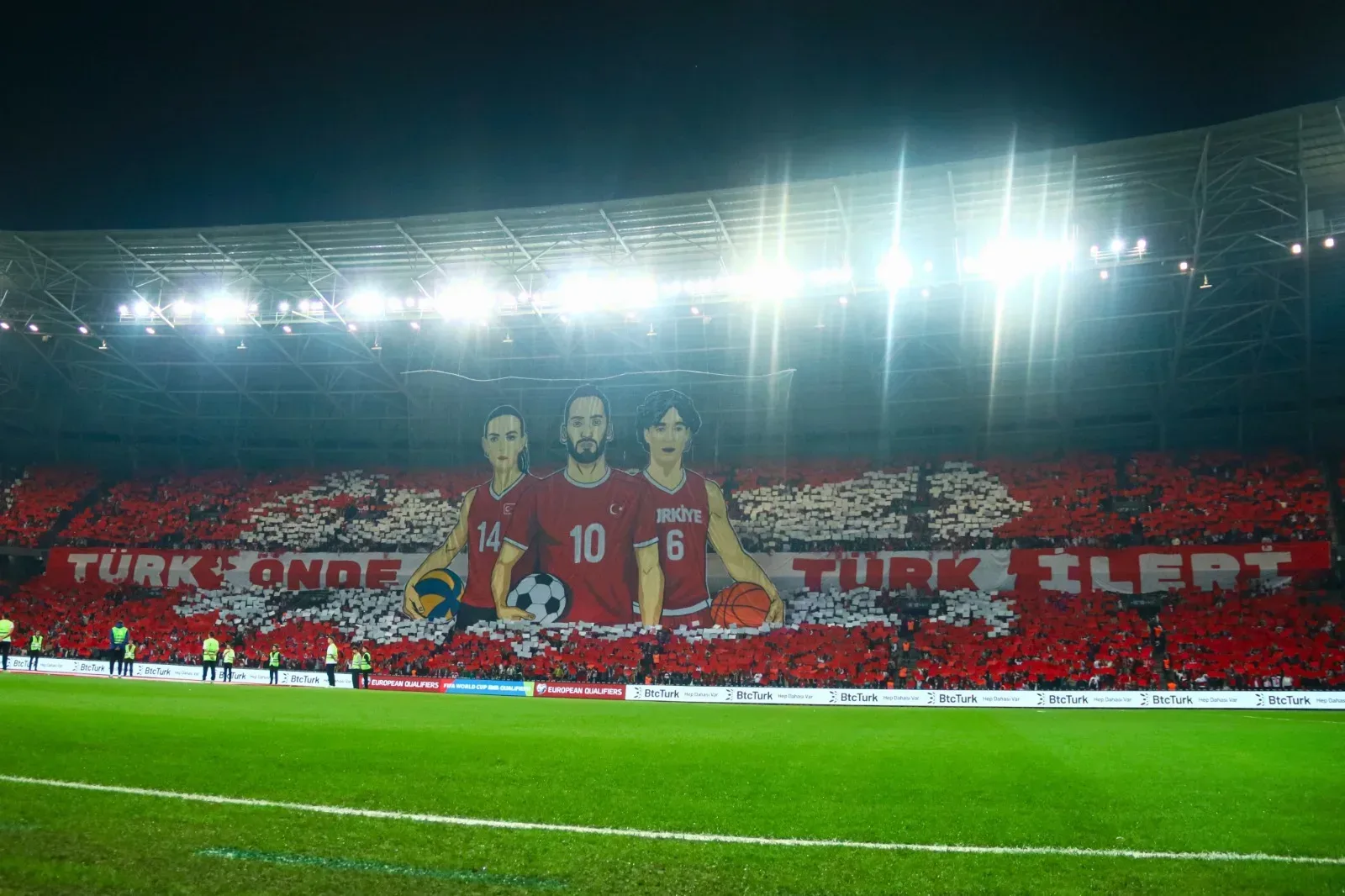 TFF'den Kocaelispor taraftarına ödül