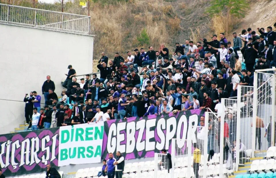 Gebzespor'dan Bursaspor taraftarına jest
