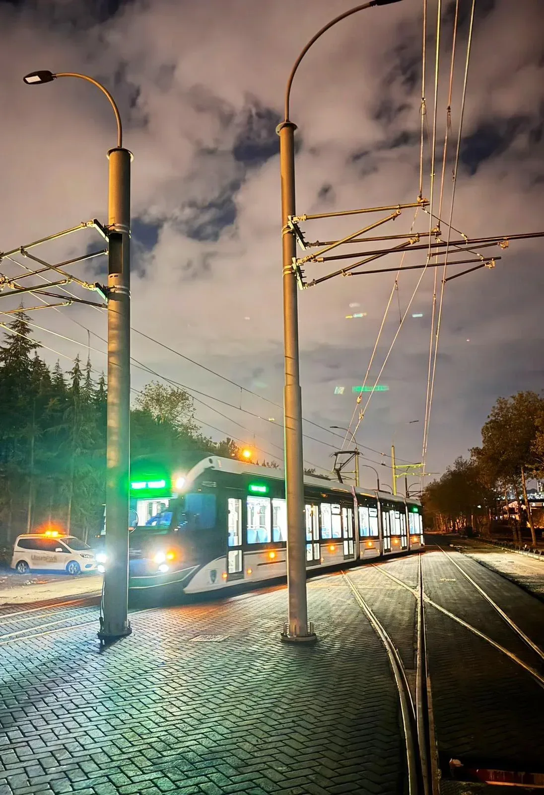 Tramvay stad’a ulaştı! Alikahya hattında testler başarıyla tamamlandı