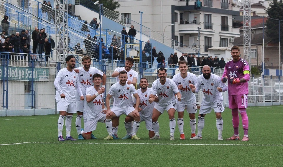 Gölcükspor’dan 3 gollü galibiyet